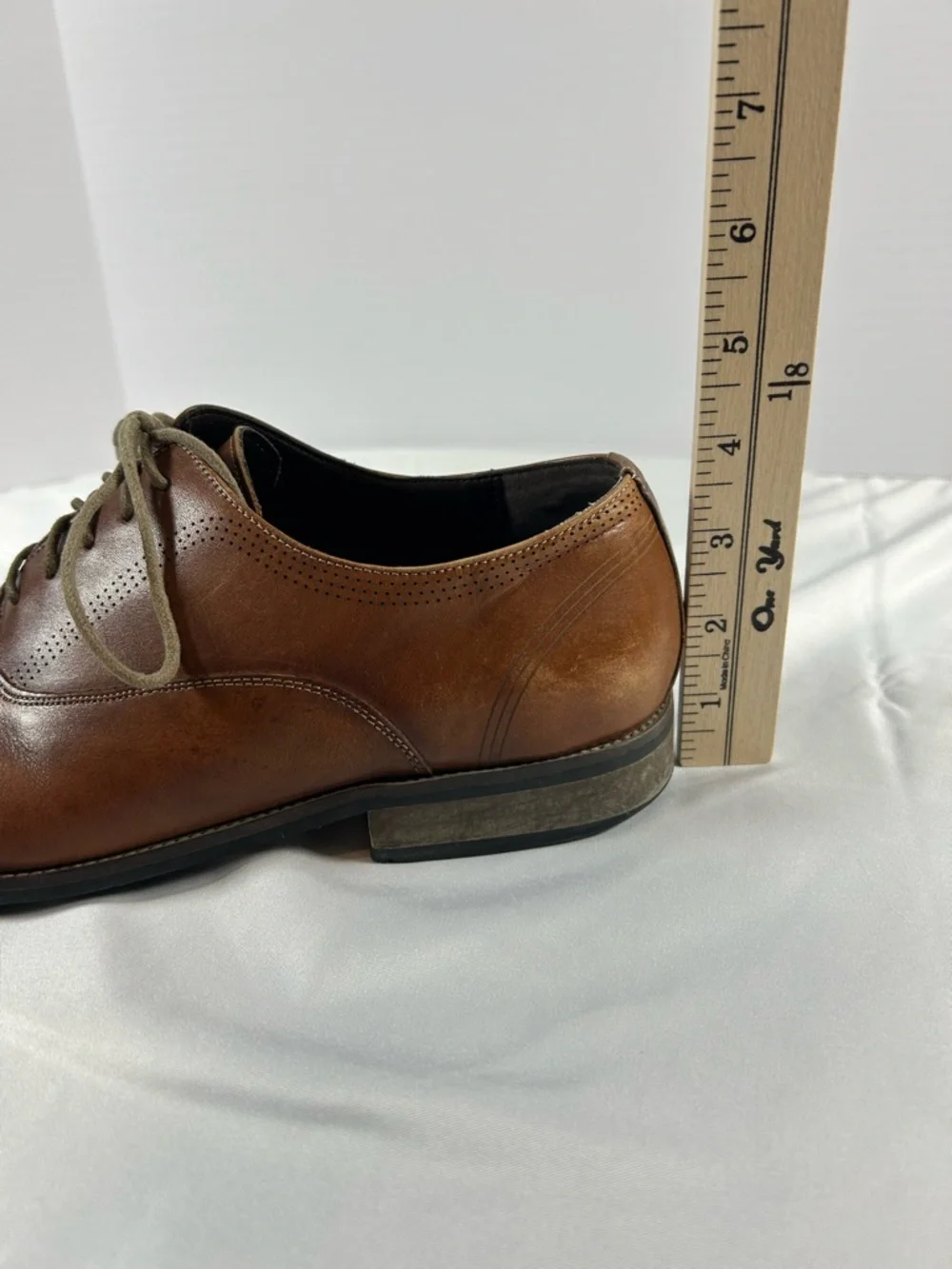 Kenneth Cole Reaction Jean IAL Men's Brown Cap Toe Leather‎ Oxfords 10.5 * flaw